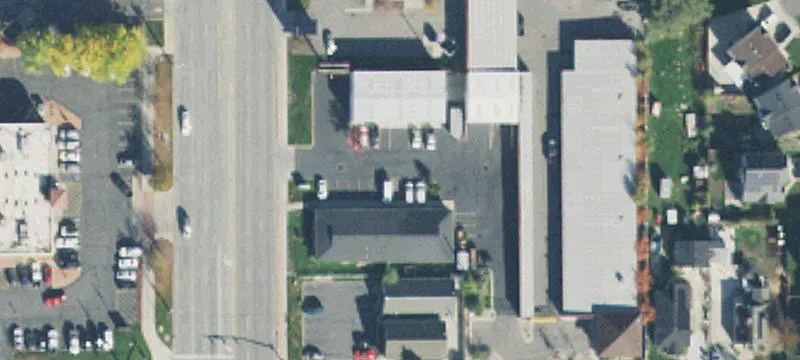 2469 Redwood Rd
