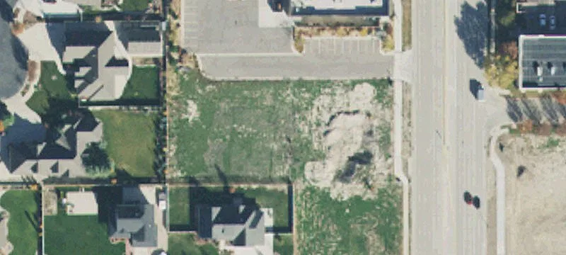 10662 Redwood Rd