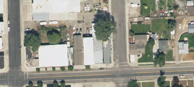 89 Factory St
