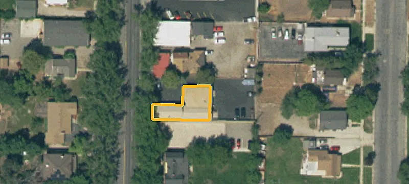 132 Main St