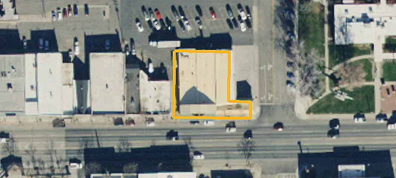 77 Main St