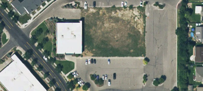 2098 Harris Blvd