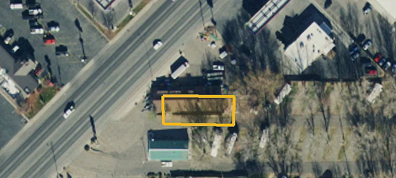 975 Hwy 40