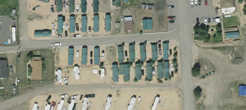 556 Lakeshore Dr