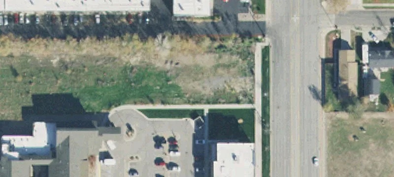 2924 Redwood Rd