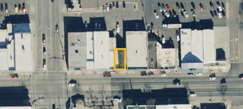 37 Main St