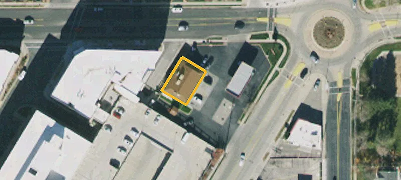 1520 Main St