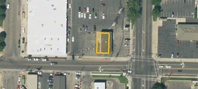 692 Main St
