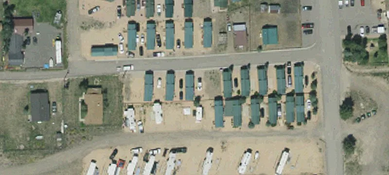 548 Lakeshore Dr