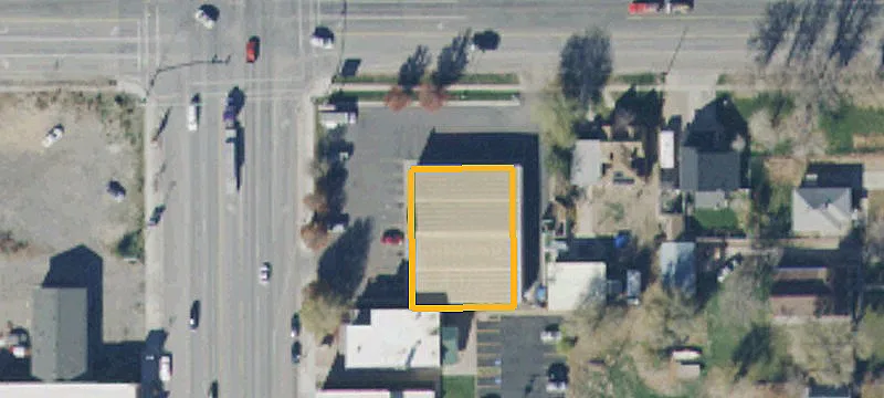 96 Main St