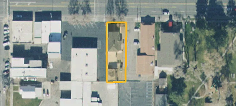 42 Main St