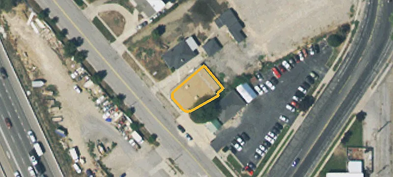 595 Main St