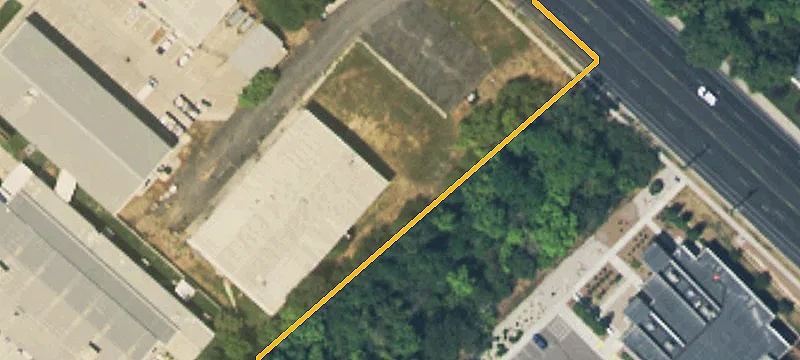 451 Main St