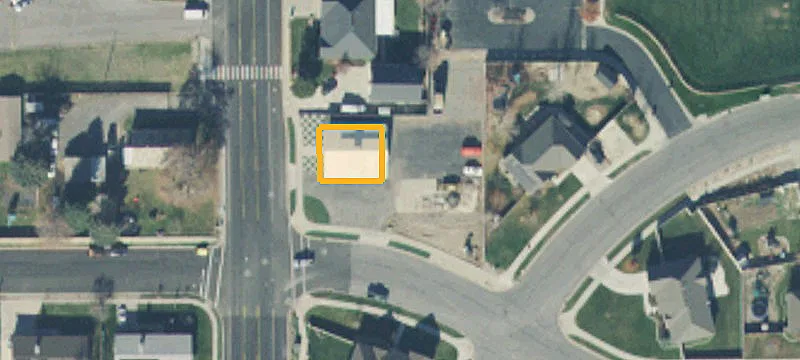 1147 Main St