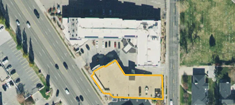 1345 Foothill Dr