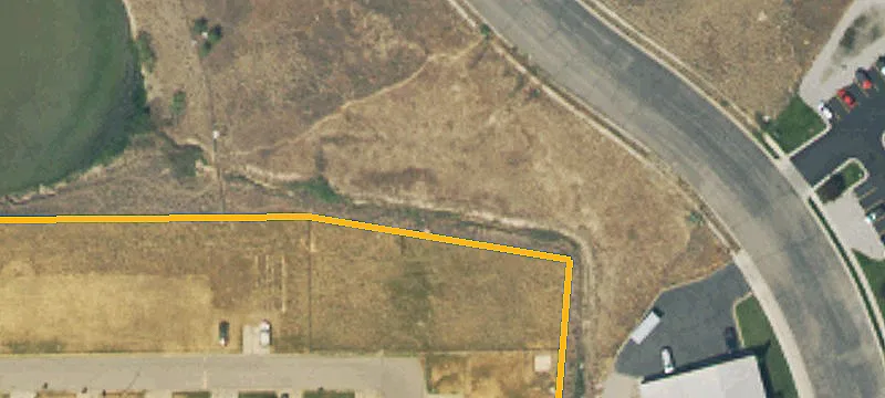 2747 Parkland Blvd