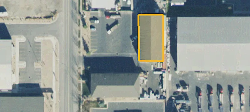 3346 Main St