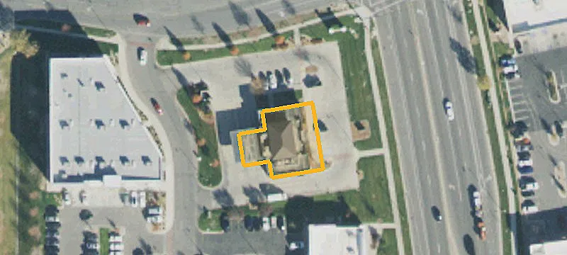 1533 Redwood Rd