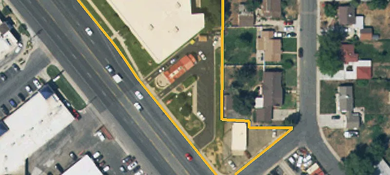 698 Main St