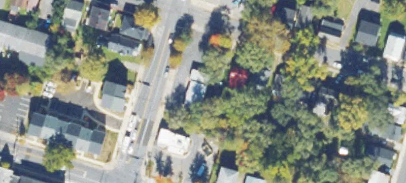 806 Cameron St