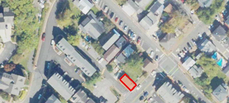 306 Commerce St