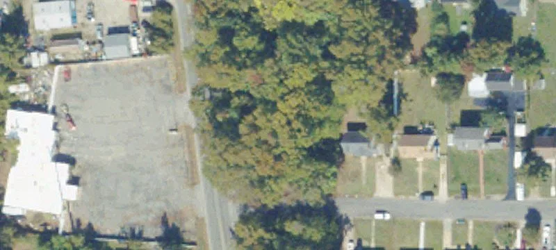 600 Jackson Ave