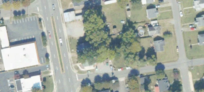 6203 Lakeside Ave
