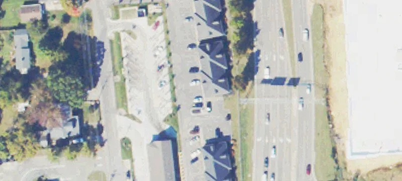 1611 Main St