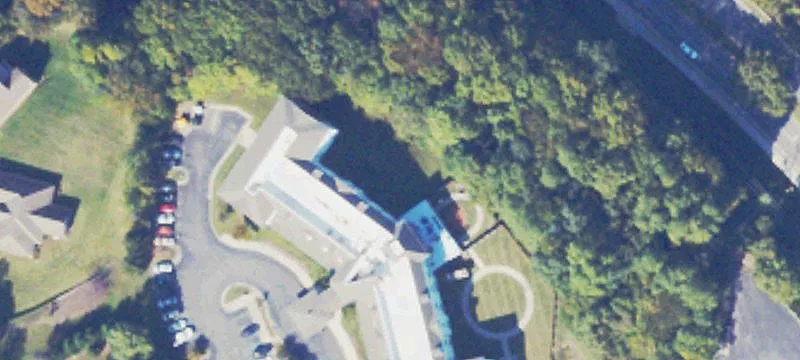 2001 Ridgewood Dr