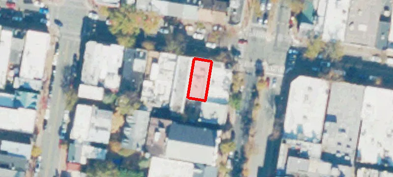 704 King St