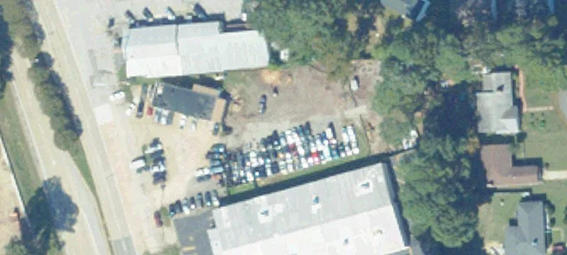 211 Mercury Blvd