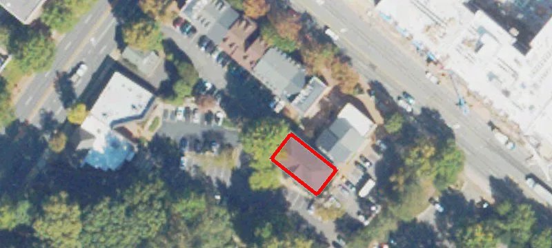 100 Broad St, Unit B