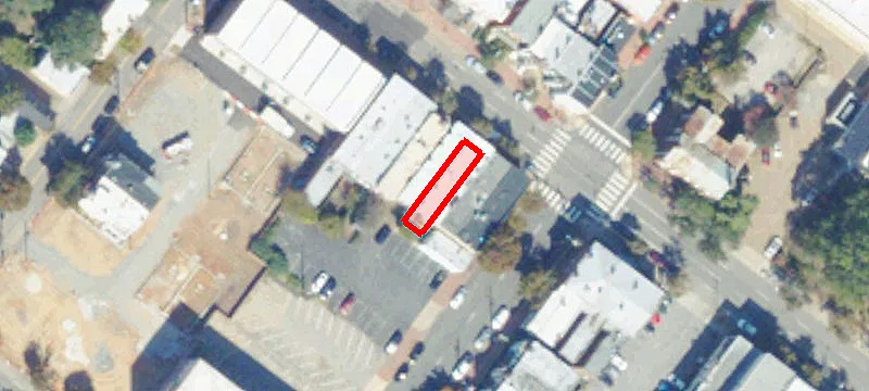 21 Main St