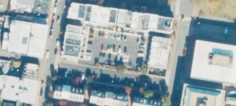 220 Un St