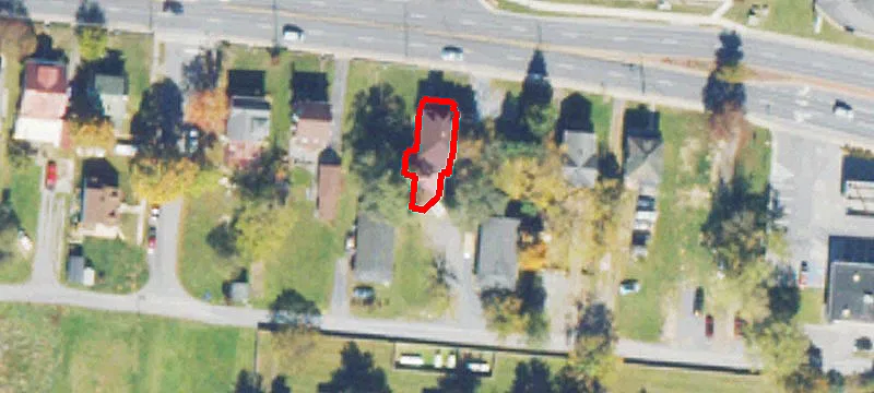 915 Berryville Ave
