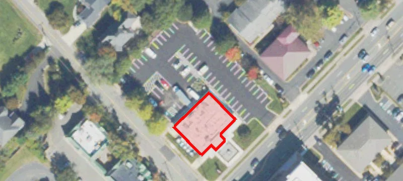 377 Maple W Ave