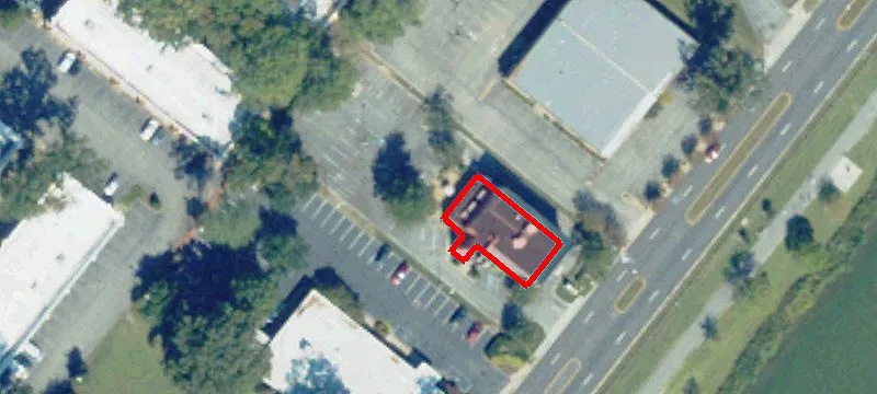 381 Edwin Dr