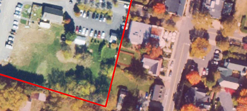 371 Main St