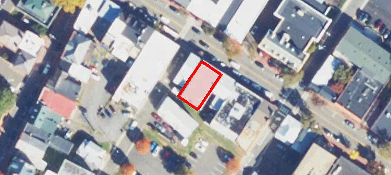 44 Main St