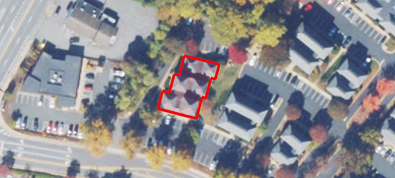 90 Whitewood Rd Ste, Unit 3