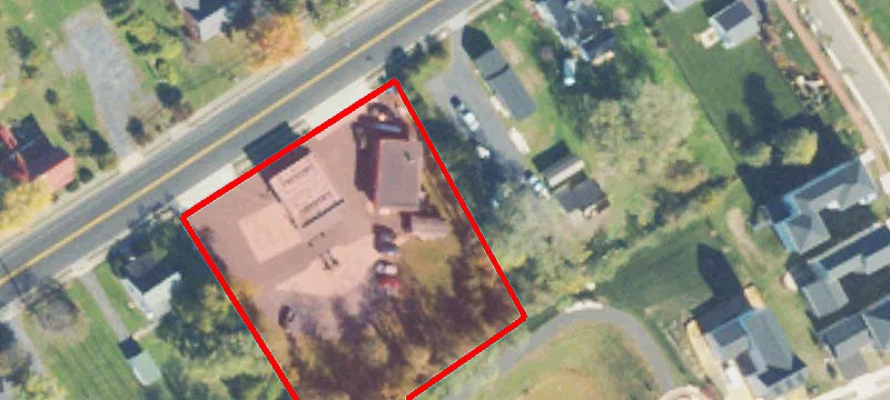8437 Emerald Ln