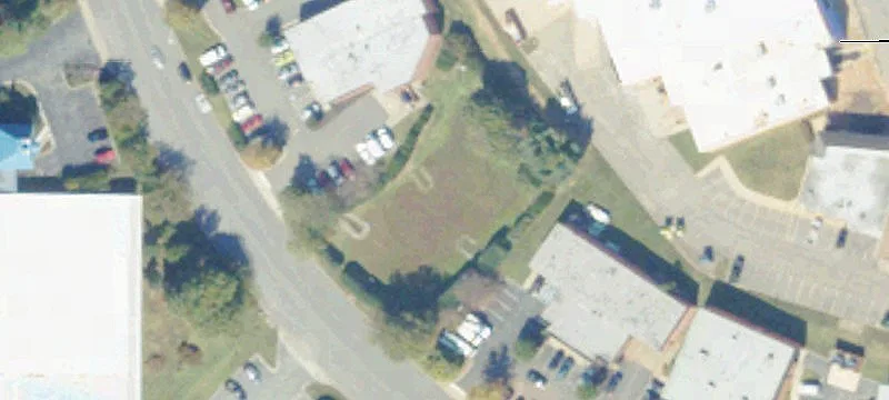 2560 Gayton Ctr Dr