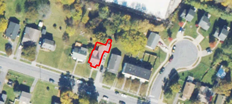 1056 Woodland Ave