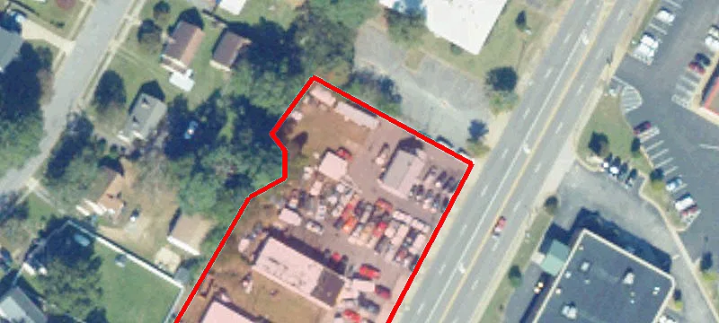 2486 Airline Blvd
