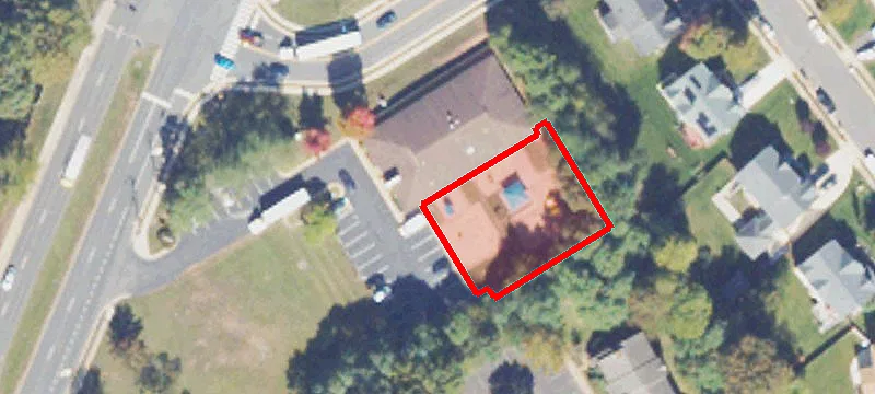 10023 Dumfries Rd