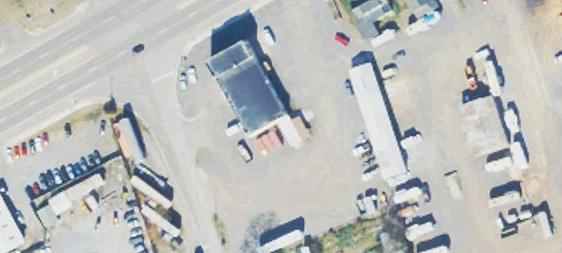 4004 Main St