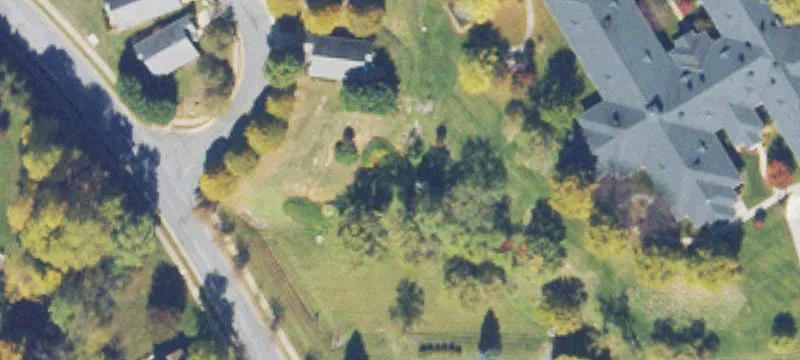 1826 Tilghman Ln