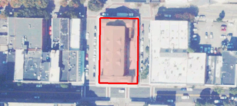 32 Market Sq