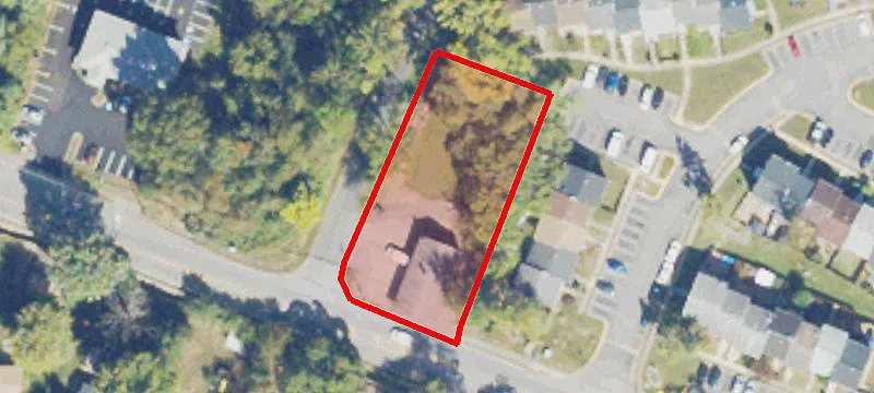 1492 Featherstone Rd