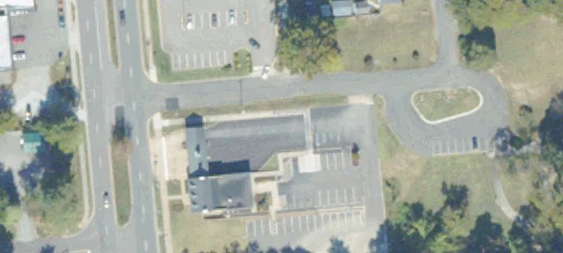 4921 Lakeside Ave